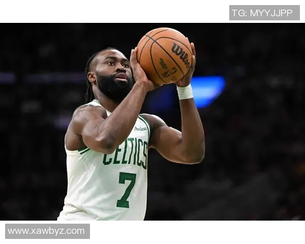 新的受害者曝光杰伦布朗发际线粉再引热议霍兰肩膀黑色伤痕引关注